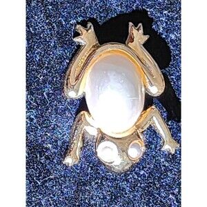Vintage Gold Tone Faux Pearl Napier Frog Pin Brooch